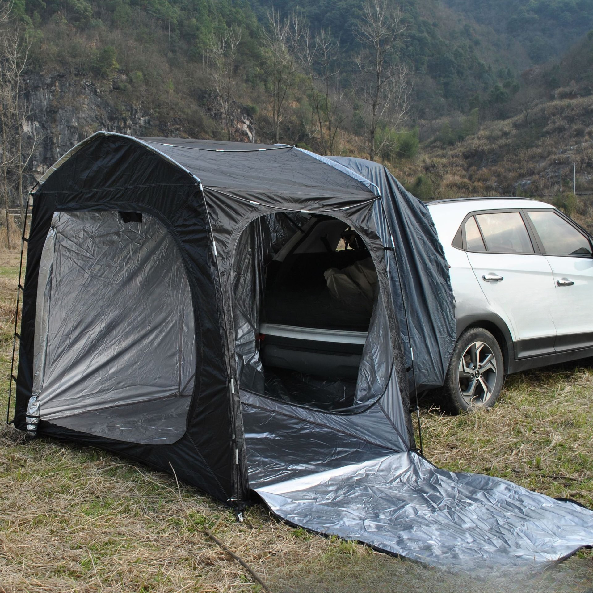 Easy to store full-model rear  - Emergency Mylar Tent recensie en prijs